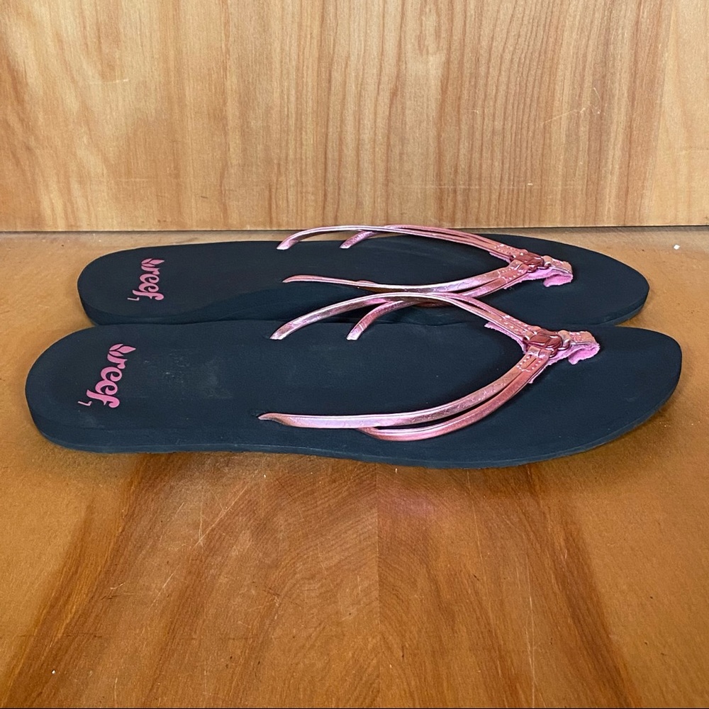 Womens 7 Reef Flip Flop Sandals Black Pink SEF1151